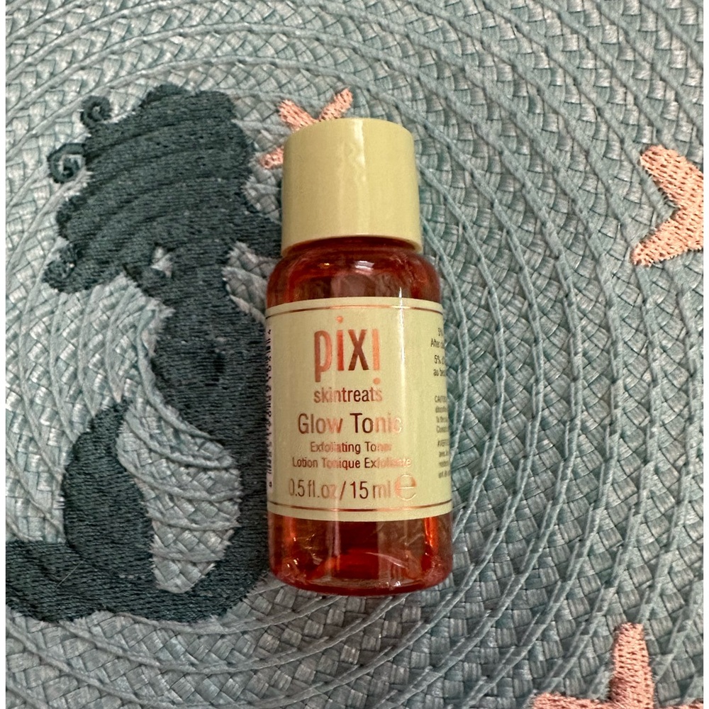 5 for $15! Pixi Skintreats Glow Tonic Exfoliating Toner .5 fl. oz. Sample